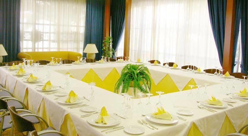 Apartamentos Turisticos Biarritz - Bloque I Gandía Dış mekan fotoğraf